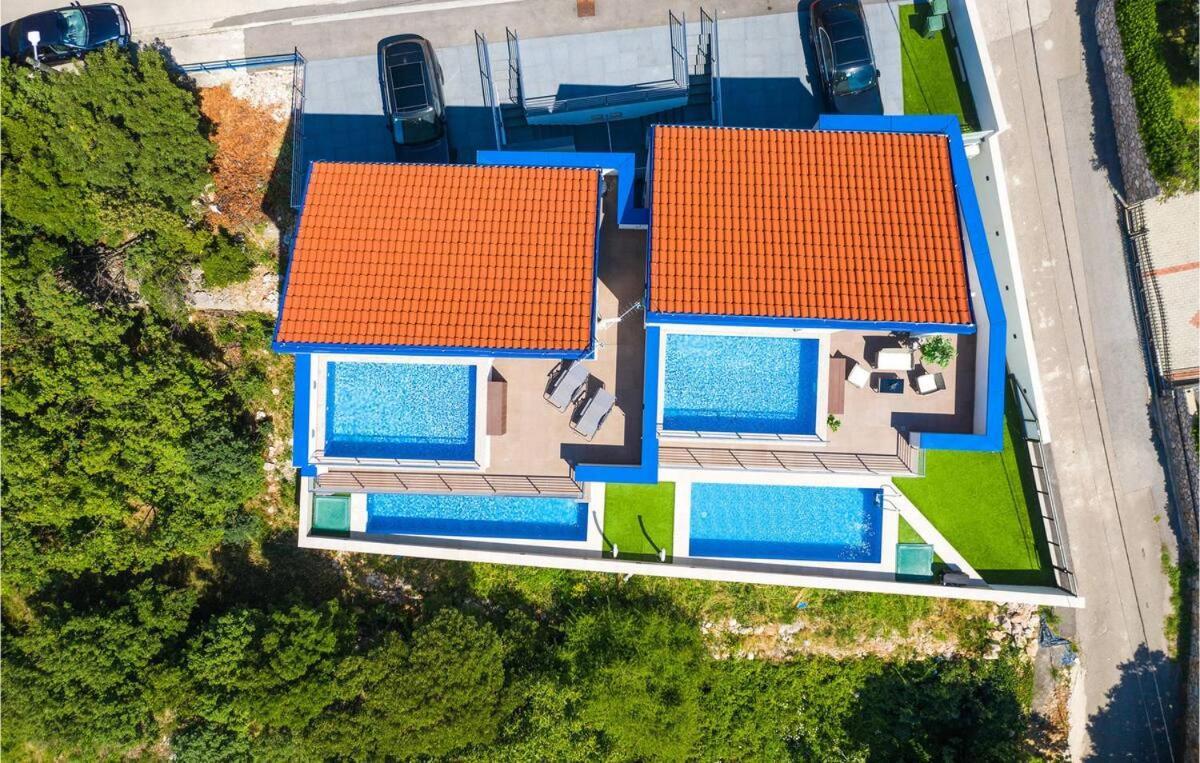 Apartment Searenity Pool - Seafront Krmpote-Vodice